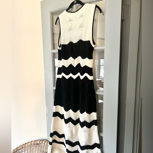 GAP Black and White Sleeveless Crochet Knit Maxi Dress - Picture 2 of 6